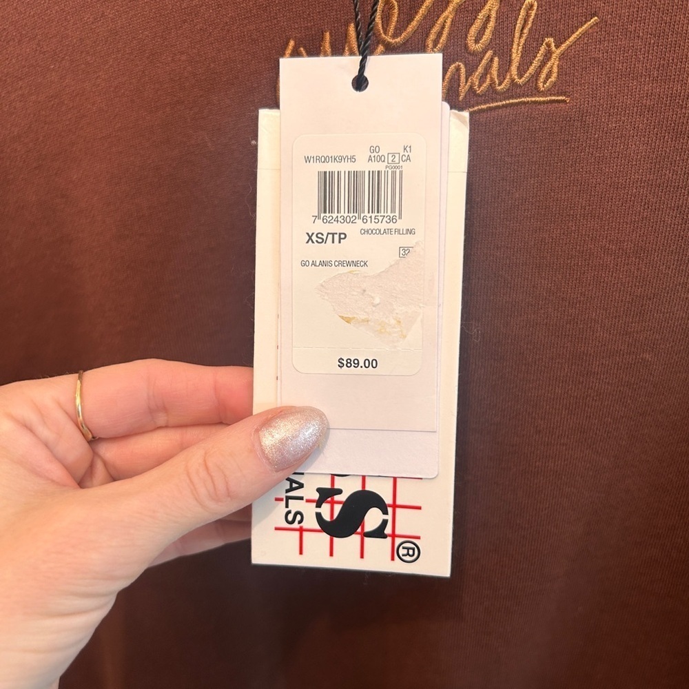 Brand new with tags • Guess • Sweatshirt size XS - Picture 6 of 8